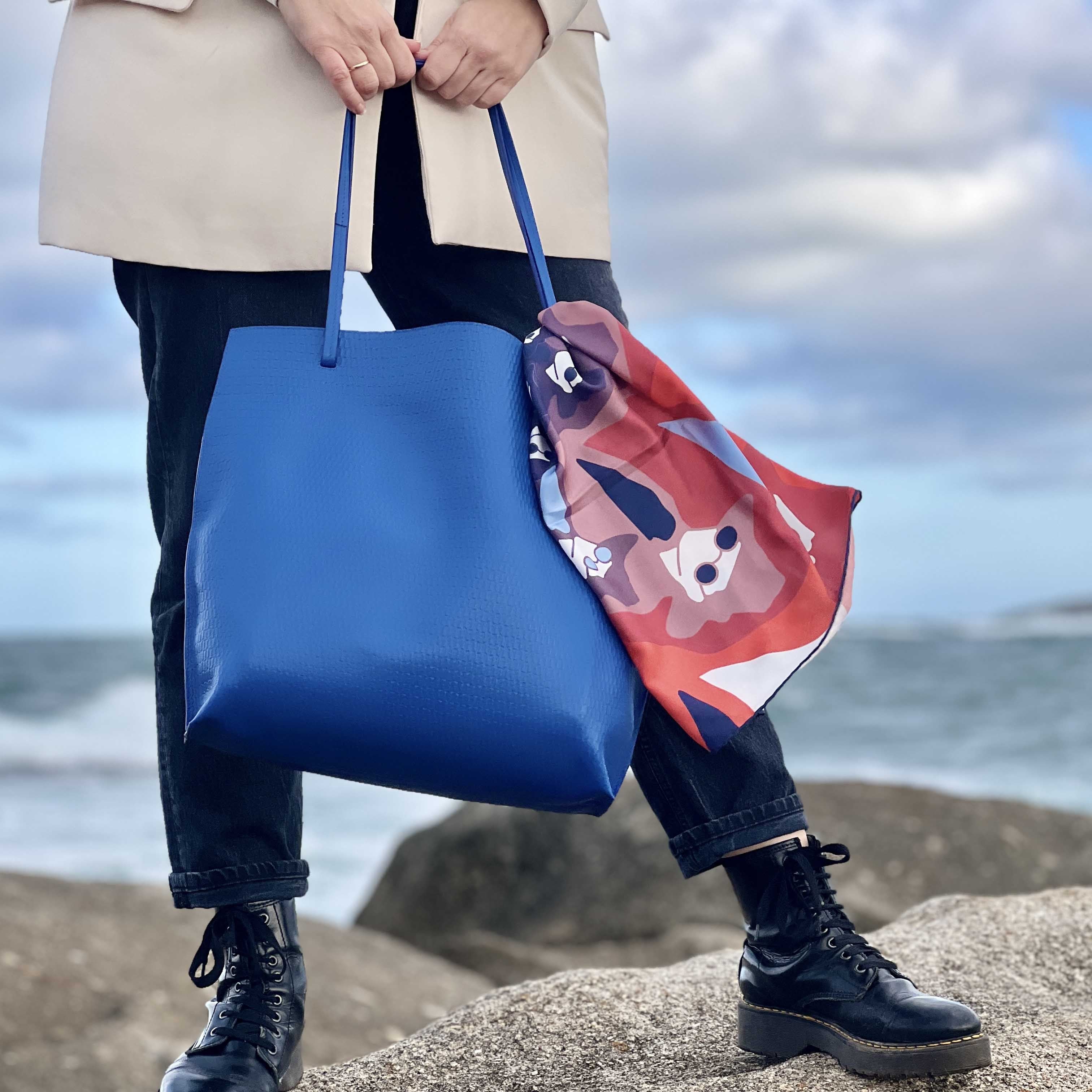 Blue Granadínico Tote Bag - Image 2
