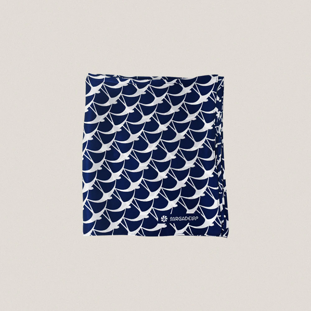 Blue Swallows Foulard