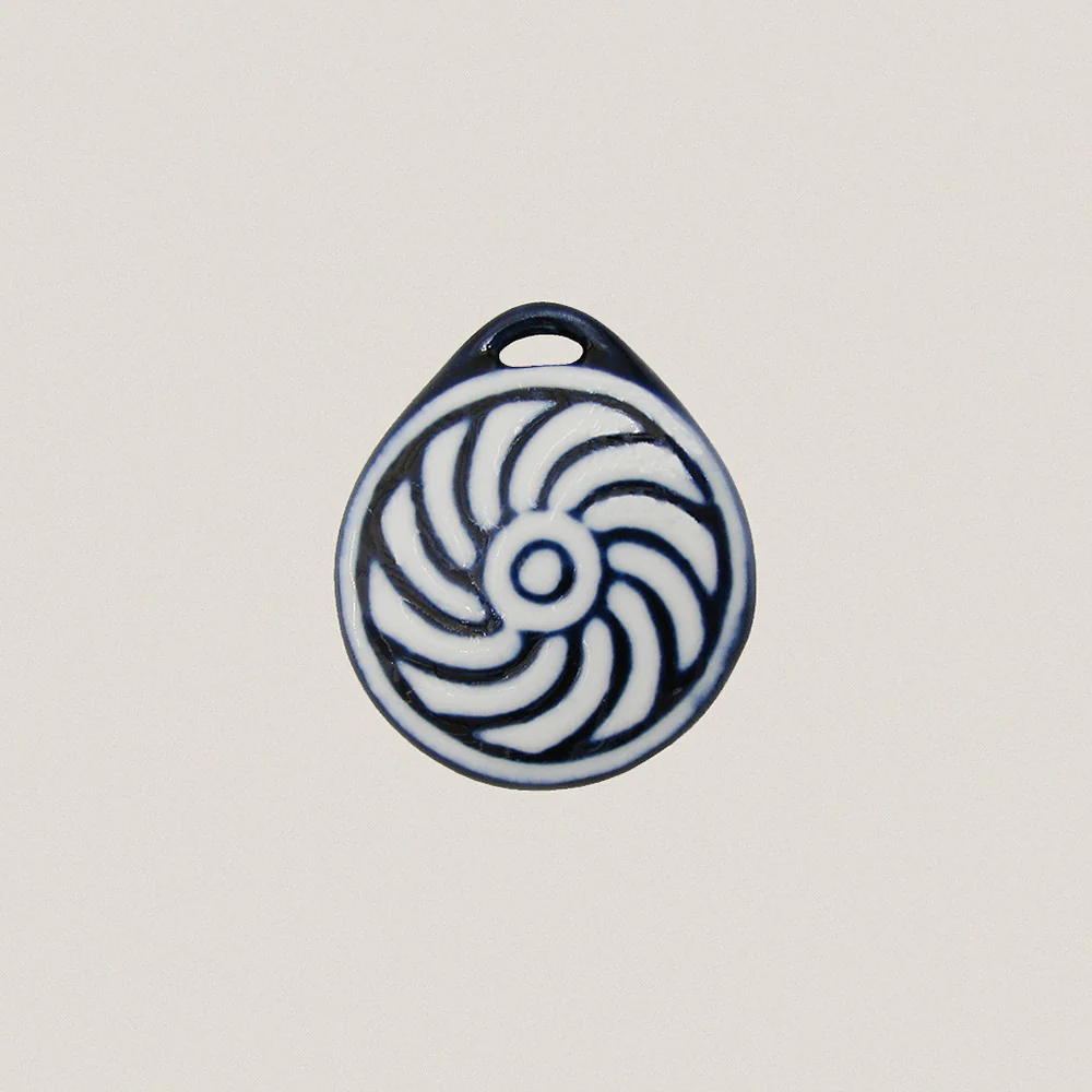 Celtic Pendant As Neves