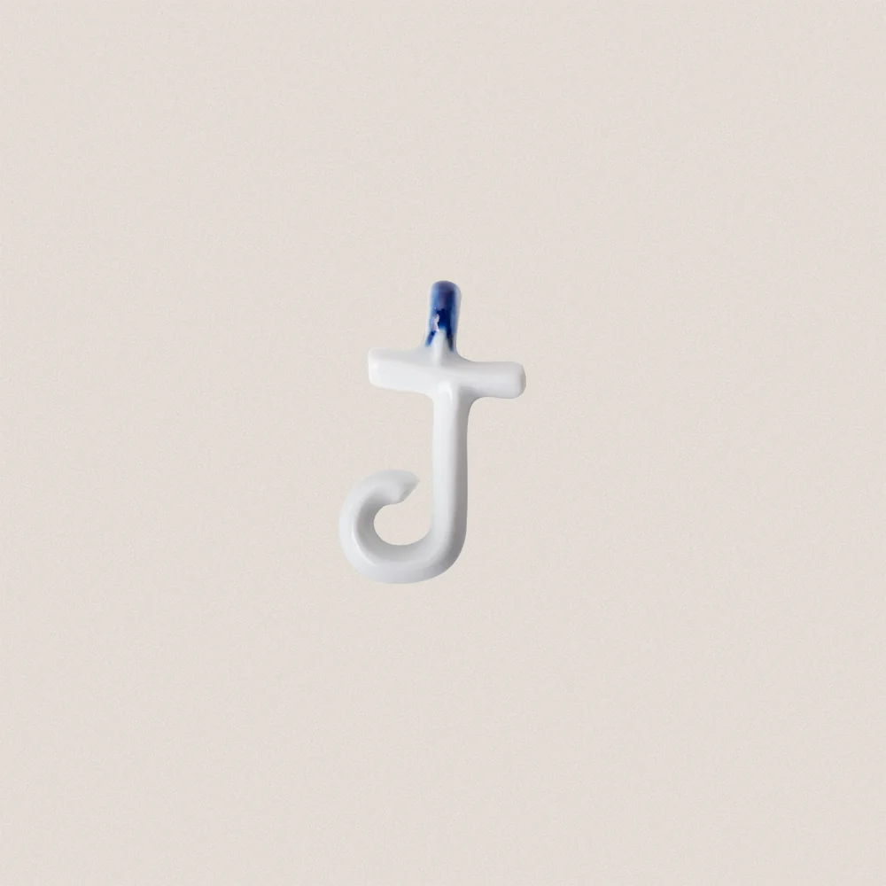 INITIAL PENDANT - Image 10