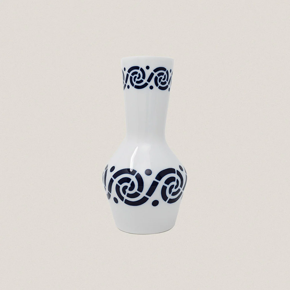Espiroide No. 7 Vase