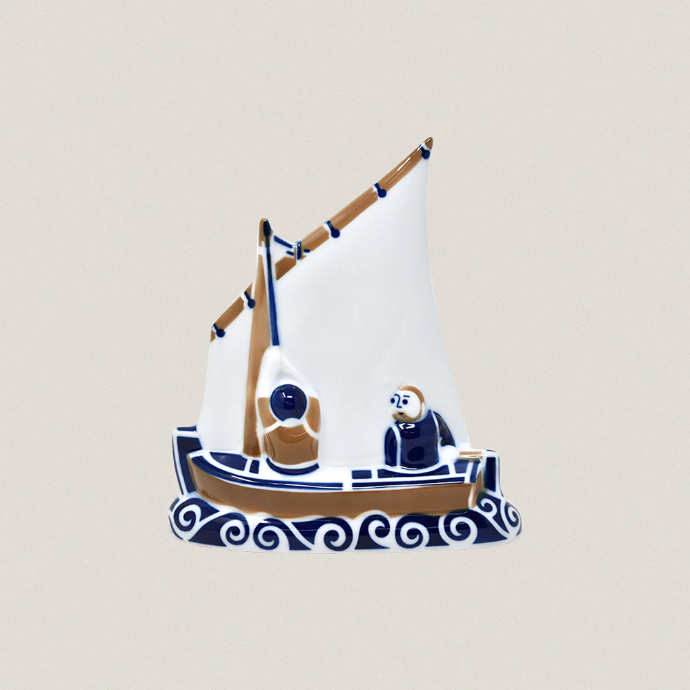 Latin sailboat