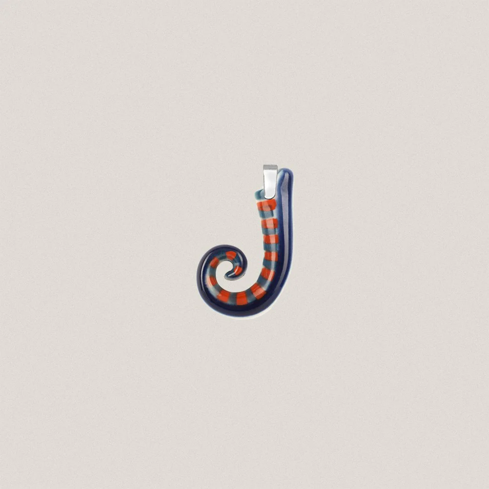 LITTLE PENDANT FETISH SNAIL WITH HANDLE
