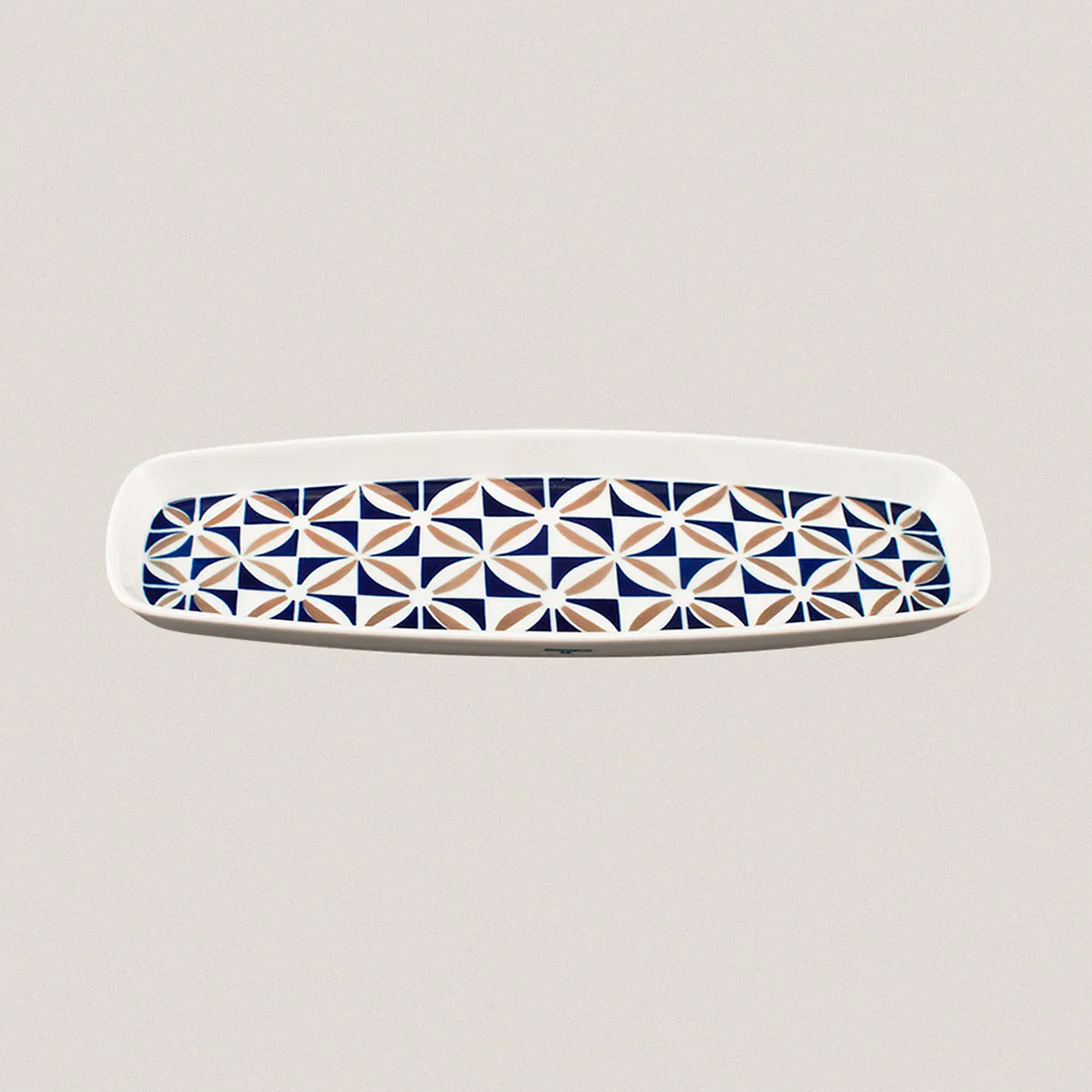 Magdalena Adelán Tray