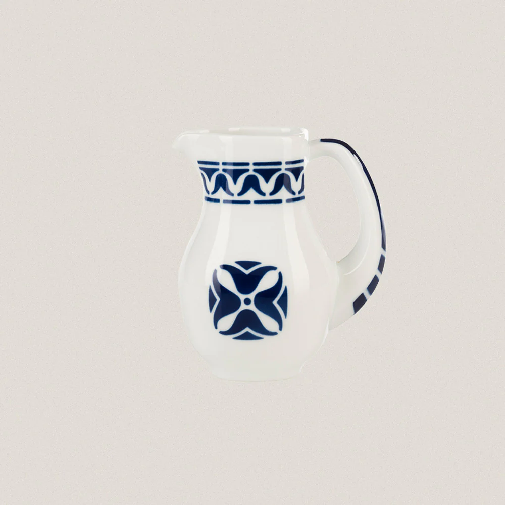 Milk Jug Armañá 3