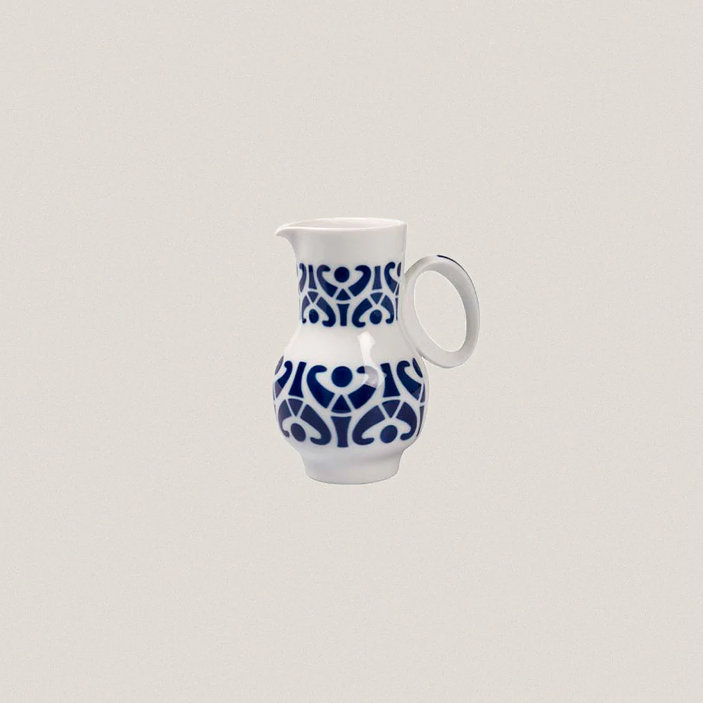 Milk Jug L Contra