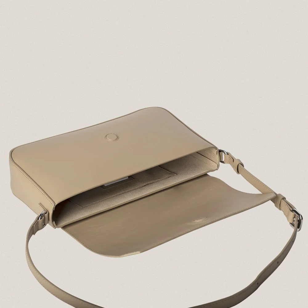 N 8 Sand Baguette Bag - Image 7