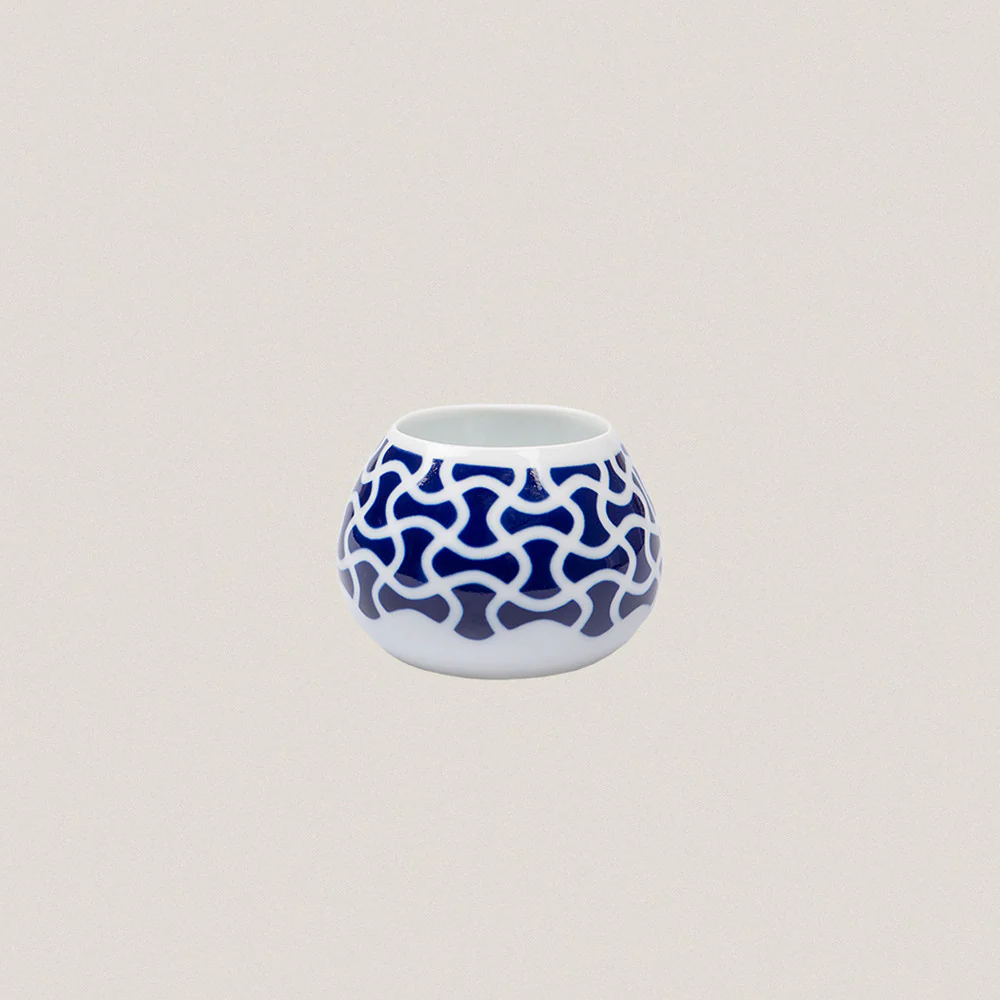 Ondas Decorated Candle Holder