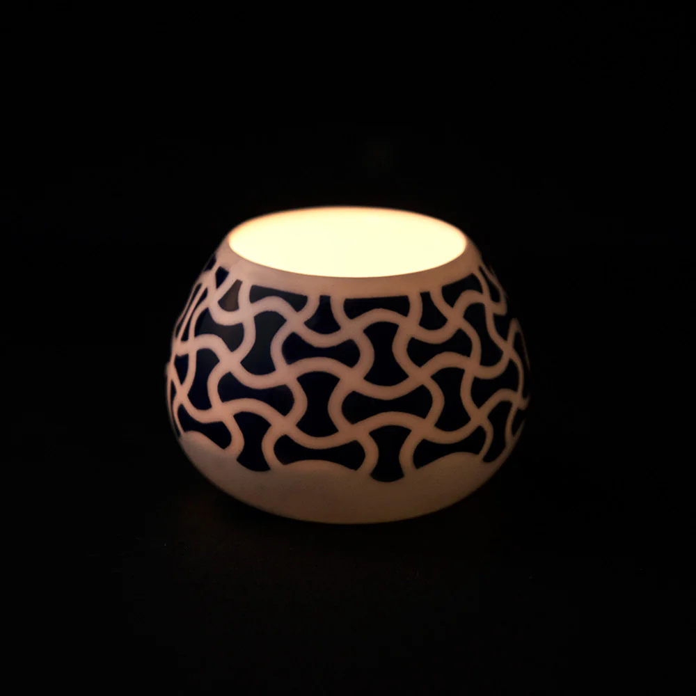 Ondas Decorated Candle Holder - Image 3