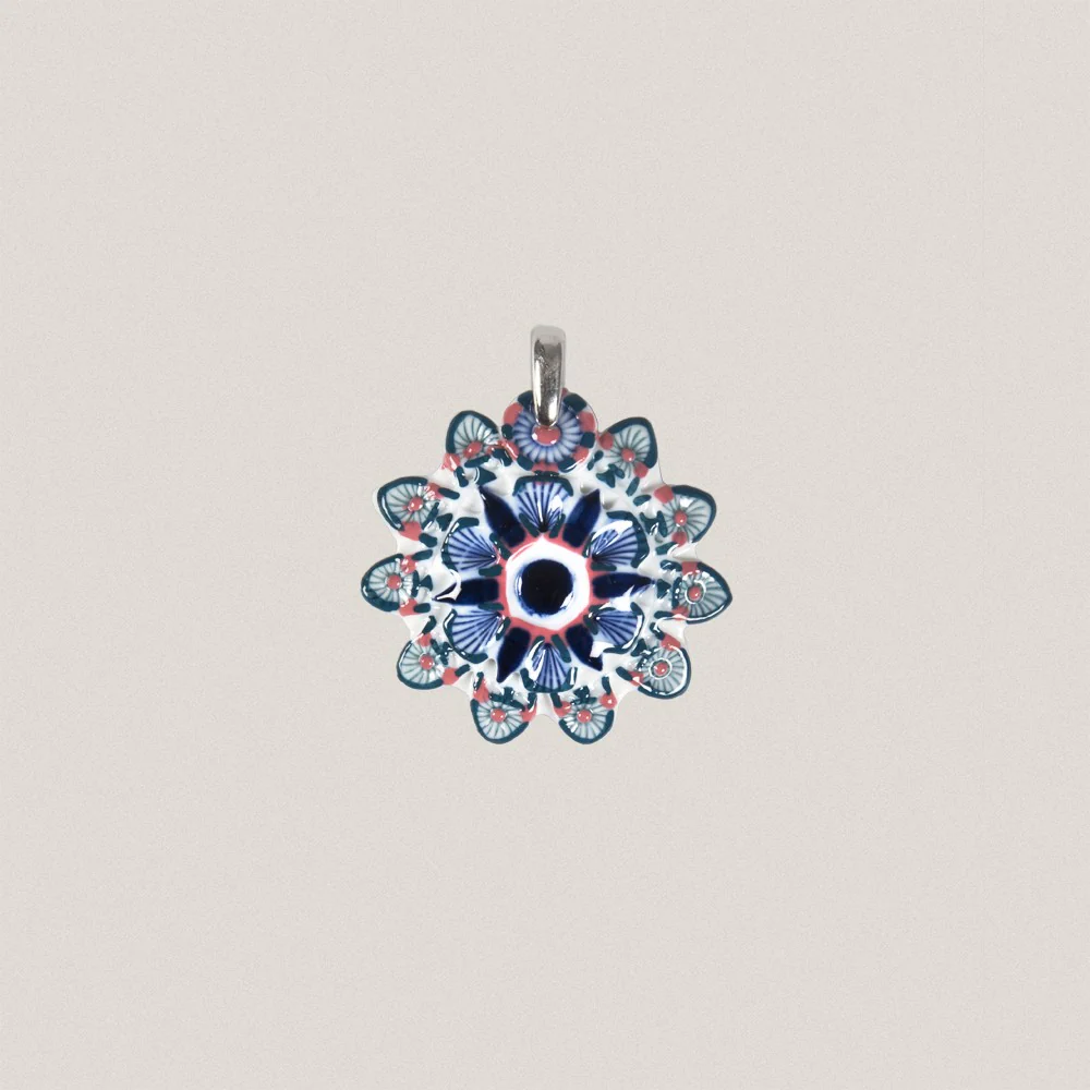 Pendant No. 4 Estrella with handle