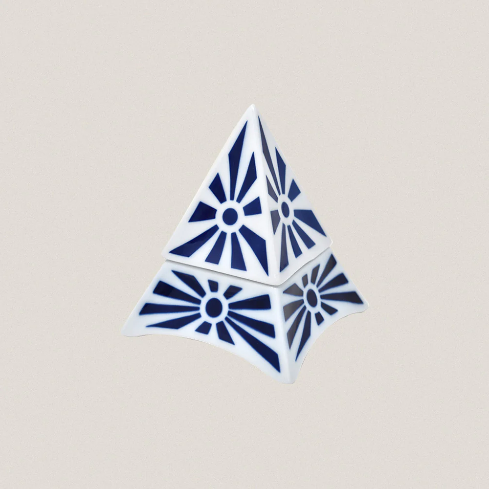 Piramid Jewel Box
