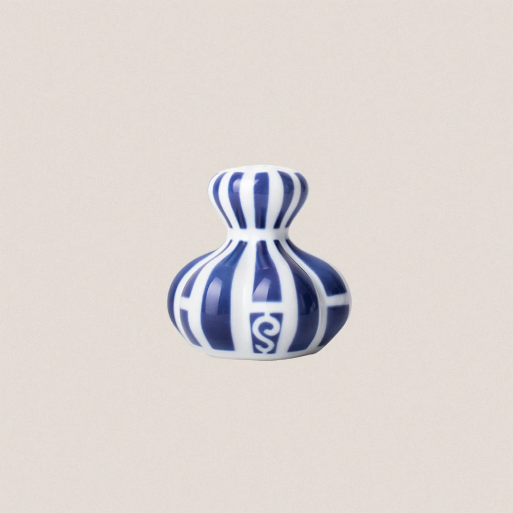 SICERARIO SALT SHAKER