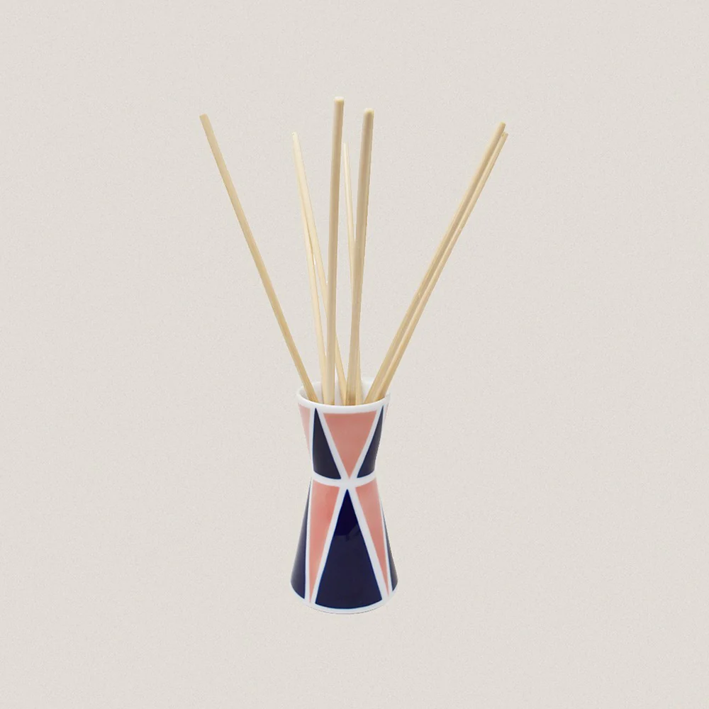 Triangular Coral Diffuser "Solpor"