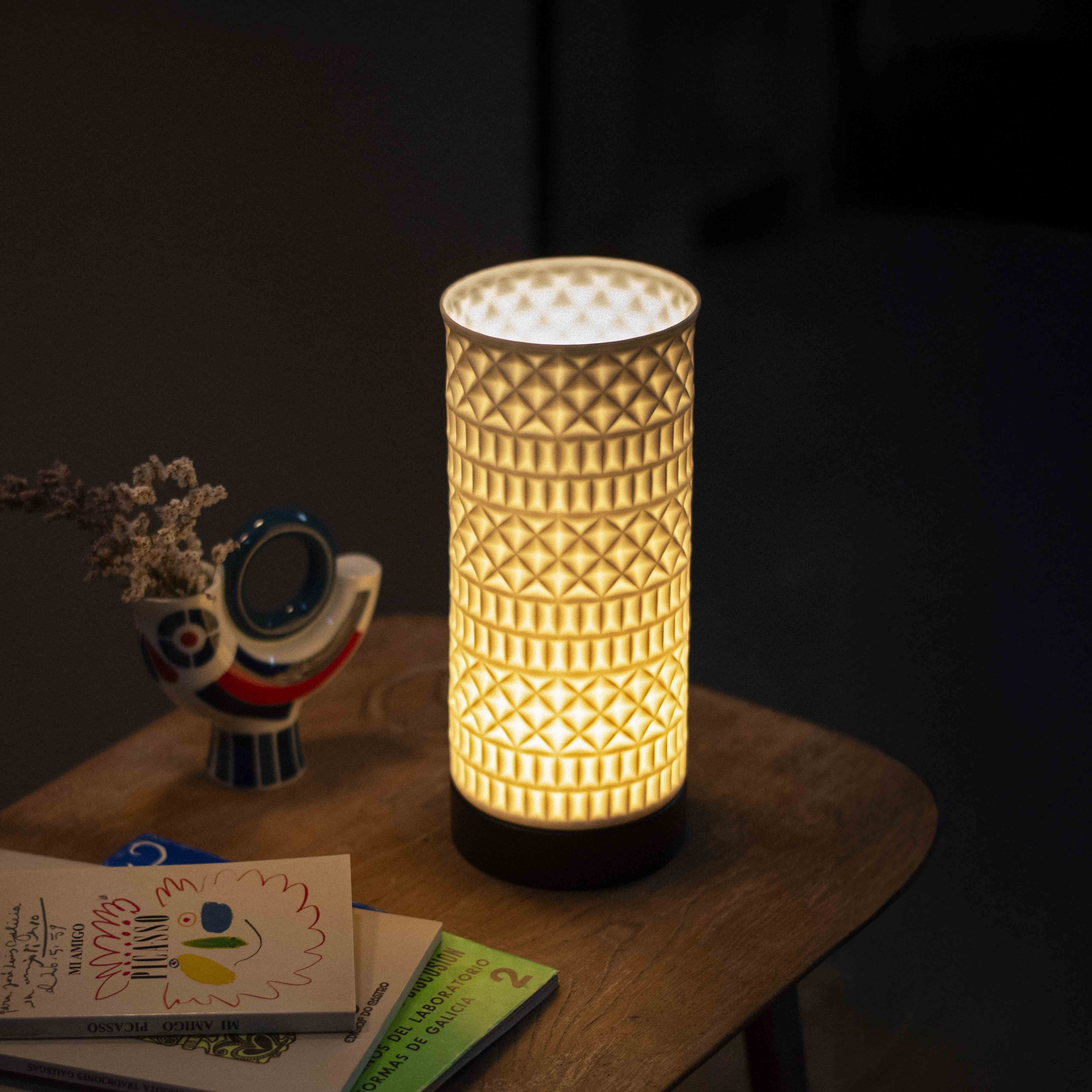 White Portomarínico Table Lamp D-12 - Image 2
