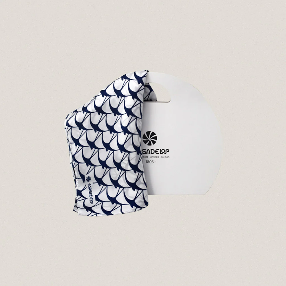 White Swallows Foulard - Image 2